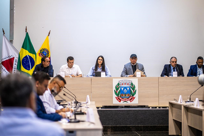 Comissão de Minas e Energia presencia demonstração de apoio às atividades da mineração em Conceição do Mato Dentro