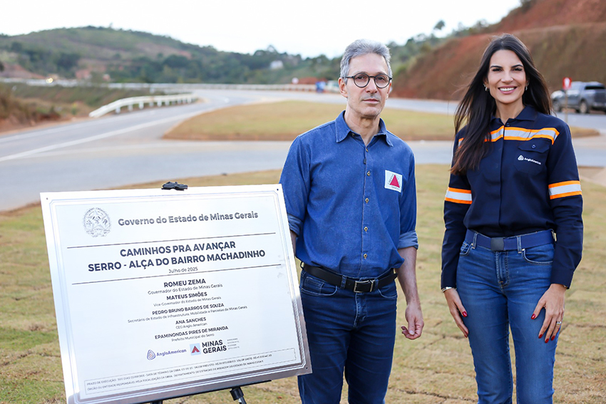 Governador de Minas e presidente da Anglo American no Brasil inauguram alça viária no município do Serro