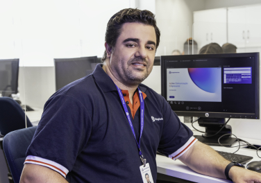 Cristiano Faustino Auxiliar Administrativo